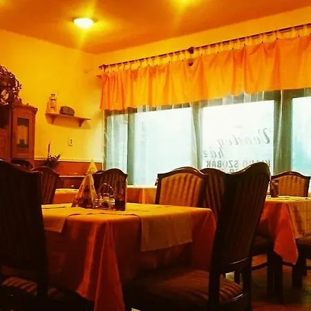 Kilato Vendeghaz Es Etterem Penzion Galyatető
